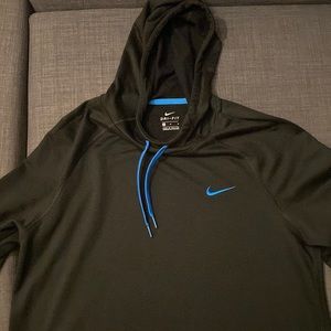 Women’s L Nike dri-fit athletic hoodie